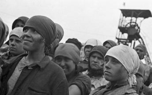 Putin ca ngợi Đoàn Thanh niên Cộng sản Komsomol