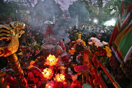 “Giải thiêng” lá ấn đền Trần: “Lãnh đạo đừng dự lễ khai ấn nữa!”