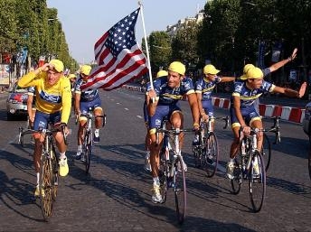 Tay đua xe đạp Mỹ Lance Armstrong sẽ bị tước toàn bộ các chức vô địch