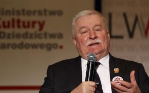 Lech Walesa: "Nếu ở vị trí của Gorbatchev, tôi đã làm khác"