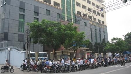 Việt Nam cần đại học đỉnh cao hay “bán lẻ tri thức”?