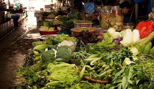 Nói và làm: Chủ quan ngay khi 'nước sôi lửa bỏng'
