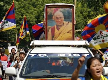 Trung Quốc: Nhà sư thứ tám tự thiêu đòi tự do cho Tây Tạng