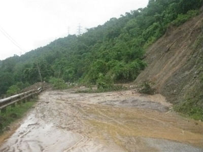 Hàng nghìn nhà ngập, hơn 700 người di dời khẩn cấp