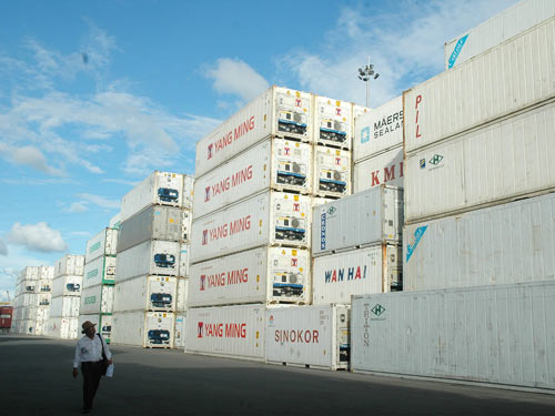 Cảng ùn ứ hàng thực phẩm