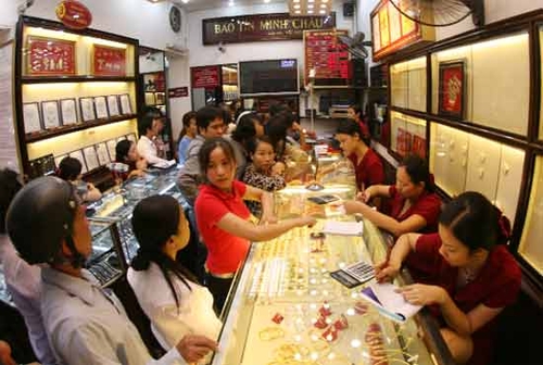 Không huy động và cho vay bằng vàng : Đảm bảo vị thế đồng Việt Nam