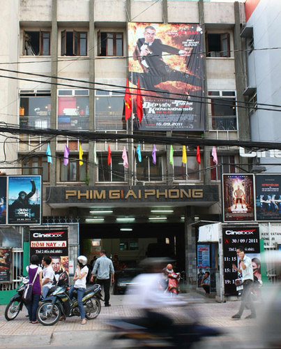 Thoi thóp điện ảnh quốc doanh: Nhân lực mai một