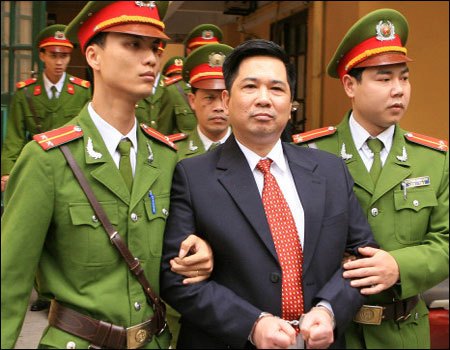 Y án 7 năm tù với ông Cù Huy Hà Vũ