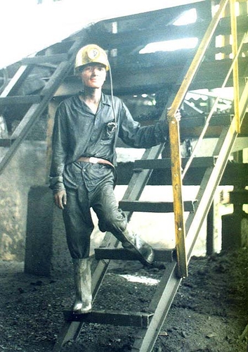 Thách thức pháp luật và công luận