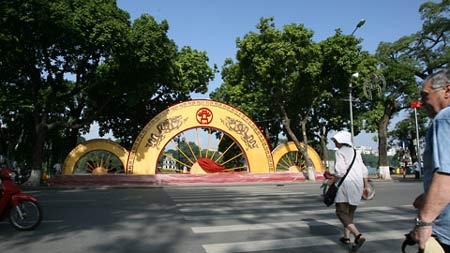 Câu hỏi lớn về vận nước