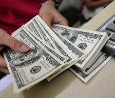 Nghịch lý đồng USD: "Ngoại" mất giá, "nội" tăng nhanh