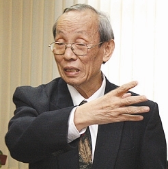 Nguyên Bộ trưởng GD&ĐT Trần Hồng Quân: Giải thể trường đại học, không để sinh viên bơ vơ