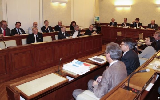 Ủy ban Thượng viện Italia khai trừ cựu Thủ tướng Berlusconi ra khỏi quốc hội