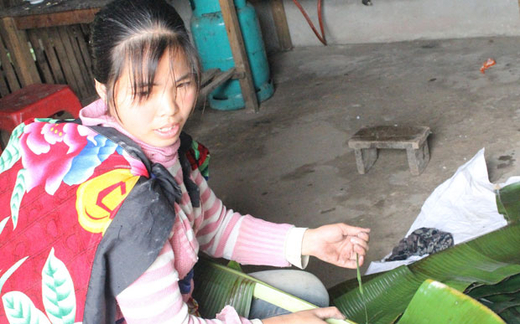 Bánh vắt vai người Cao Lan