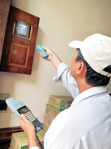 Chực chờ tăng giá điện