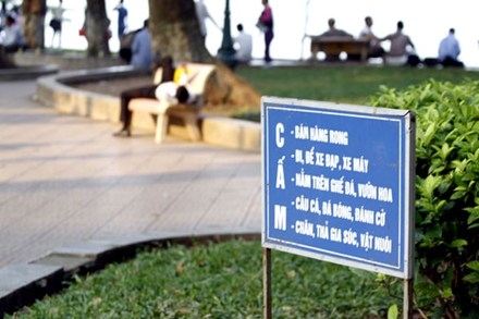 Không con chim nào dám đậu trên những biển cấm