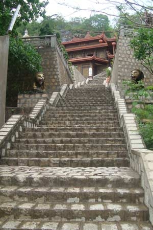 Vãn cảnh chùa Hang