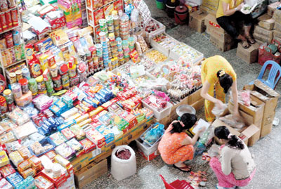 Nhập siêu từ Trung Quốc