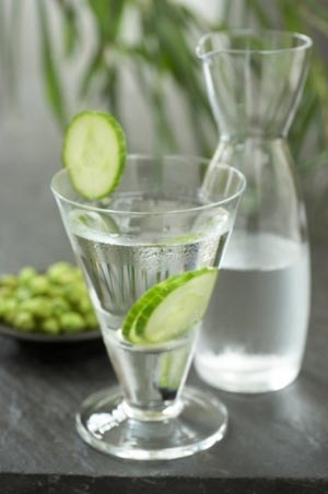 Các món nên hạn chế ăn khi dự tiệc