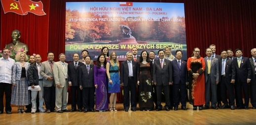 NHỮNG HỘI VIÊN DANH DỰ ĐẦU TIÊN CỦA HỘI HỮU NGHỊ VIỆT NAM – BA LAN