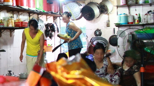 Xà xẻo bữa cơm công nhân