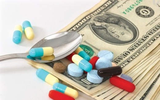 Bình luận Quốc hội: Lỗi tại hoa hồng!