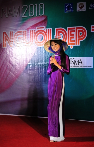 Người đẹp tài năng: Nguyễn Phạm Bích Trâm!