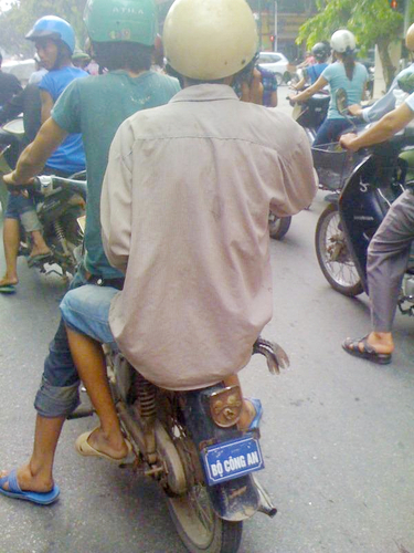 Cô đơn trên đường cao tốc