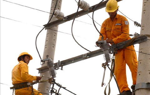 Tranh luận ghế nóng giám khảo và chuyện 'ngồi nhầm'