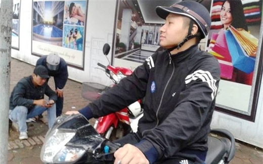 Bằng cử nhân chỉ để đi làm công nhân, bán cám cò