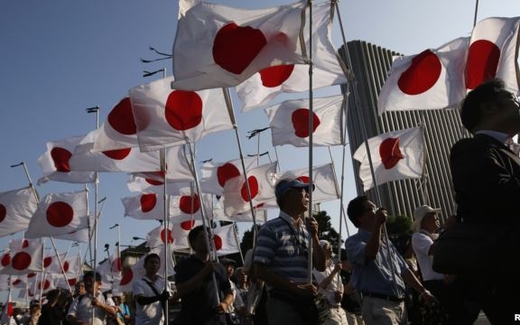 Nhật Bản định sửa đổi hiến pháp chủ hòa, Trung Quốc nổi giận