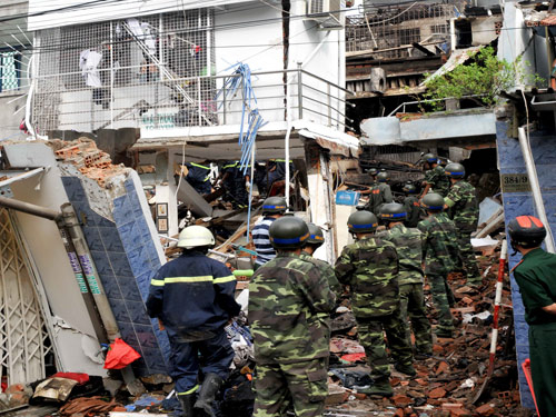 Hơn 11.000 “bom nổ chậm” ở khu dân cư