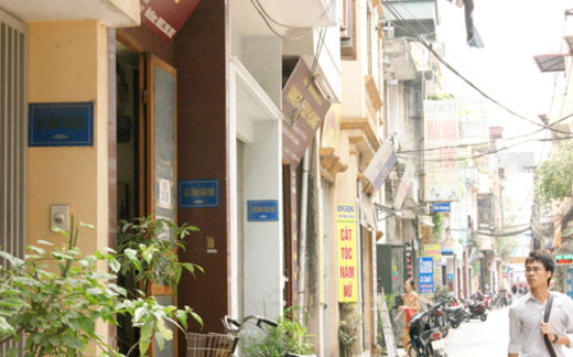 Việt Nam giàu văn hóa nên bỏ Văn, Sử, GDCD?