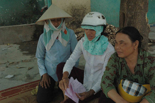 Vụ dân bao vây nhà máy: Nhiều thủ đoạn lừa ép dân