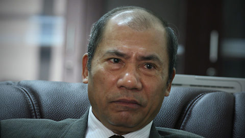 Phát ngôn - Hành động: Chữ T gây sốc và "quả bóng"... nhân dân