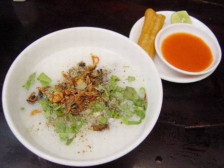Phố cháo trai Hà Nội