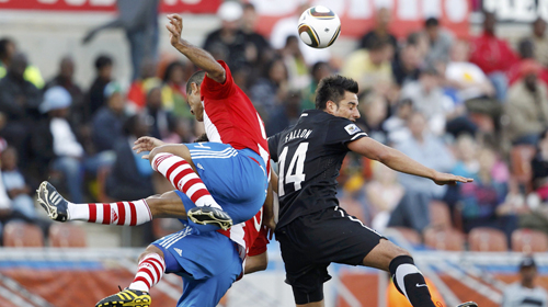 Hoà tẻ nhạt, Paraguay vượt qua vòng bảng với ngôi đầu