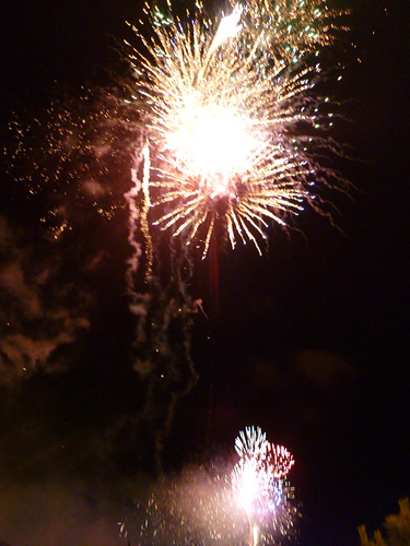 Xin chào năm 2012!