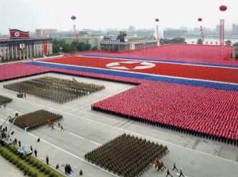 Kim Jong Il và con trai xuất hiện tại lễ quốc khánh Bắc Triều Tiên