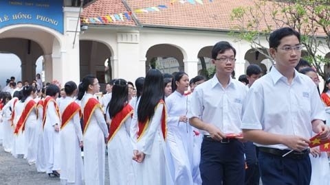 'Siêu thu nhập' của giáo viên ở Sài Gòn