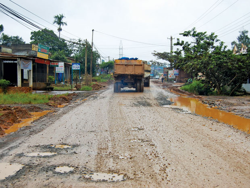 “Hoan nghênh nếu TKV làm đường và thu phí”
