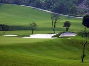 Không lấy đất trung tâm Moncada làm sân golf