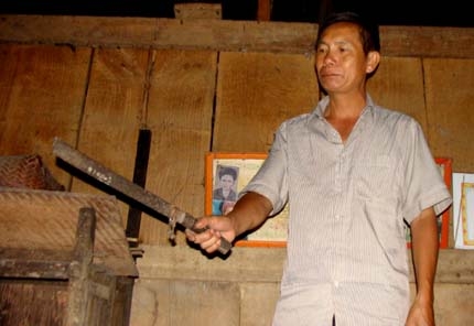 Kiếm báu của người Dao và trận chiến kỳ lạ