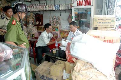 “Loạn” ở chợ thuốc đông y lớn nhất Hà Nội