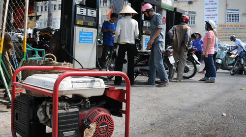 Cúp điện tràn lan, dân kêu trời!
