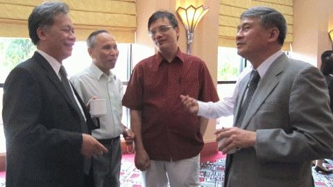 Người quyết cải cách lại không sống bằng lương