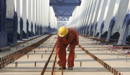 Thoát Á mới có thể 'Thoát thân'