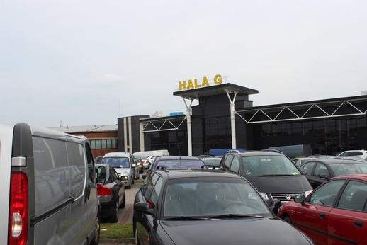 Trung tâm thương mại Ptak, ngoại ô thành phố Łódź