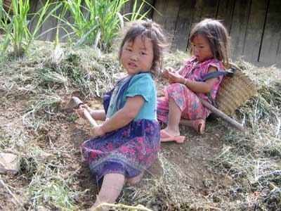 Cuộc đào thoát liều lĩnh của cô HS lớp 6 bị cướp làm vợ