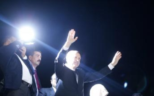 Thủ tướng Erdogan tiếp tục cứng rắn, nguy cơ bạo động càng tăng